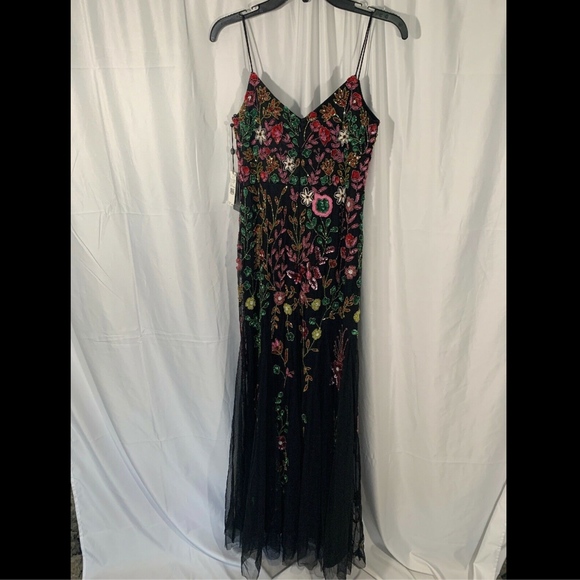 NWT $379 Adrianna Papell Spagetti Strap Floral‎ Beaded Gown in Black [SZ 4 ] - Picture 7 of 10